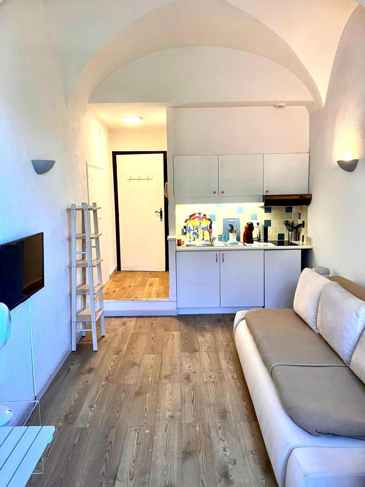 Studios - Menton Old Town - Near The Beach And Shops Buitenkant foto